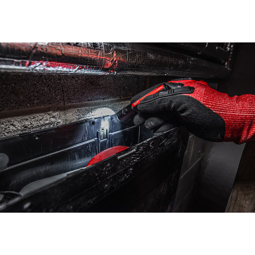 Latarka akumulatorowa z USB 500 lumenów IR FL500 Milwaukee 9