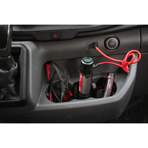Akumulatorowa latarka USB 2000 lumenów L4 FL2000-301 Milwaukee 22