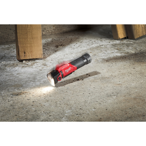 Lampa obrotowa robocza z ładowaniem USB L4 PWL-301 Milwaukee 11