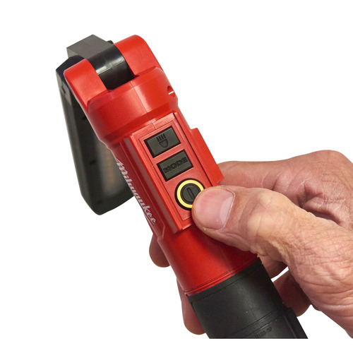 Latarka zasilana kablem USB o mocy 550 lumenów L4 SL Milwaukee 10