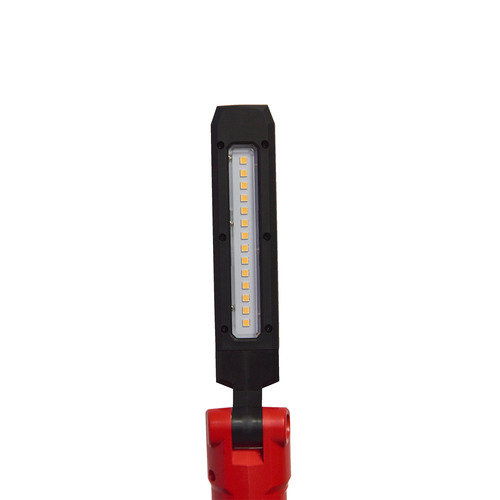 Latarka zasilana kablem USB o mocy 550 lumenów L4 SL Milwaukee 3