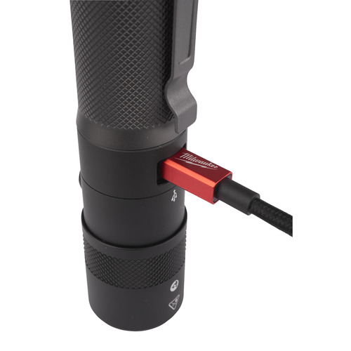 Metalowa latarka LED z możliwością ładowania przez USB L4 TMLED-301 Millwaukee 17