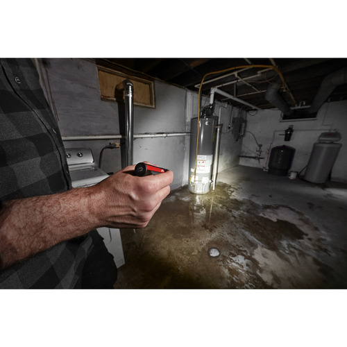 Latarka akumulatorowa z USB 500 lumenów IR FL500 Milwaukee 42