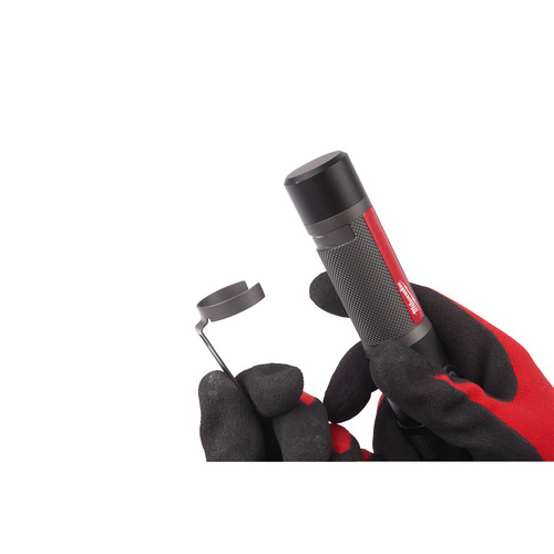 Metalowa latarka LED z możliwością ładowania przez USB L4 TMLED-301 Millwaukee 45