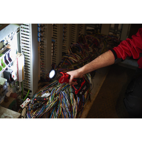 Latarka LED M18 TLED-0 Milwaukee 28
