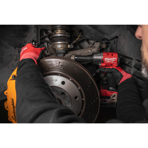 M18 FUEL™ Klucz udarowy 1/2˝ o średnim momencie obrotowym z pierścieniem zabezpieczającym M18 FMTIW2F12 25