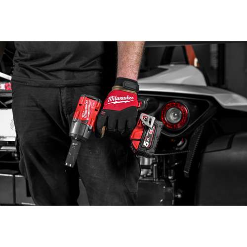 M18 FUEL™ Klucz udarowy 1/2˝ o średnim momencie obrotowym z pierścieniem zabezpieczającym M18 FMTIW2F12 51