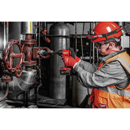 M18 FUEL™ Klucz udarowy 1/2˝ o średnim momencie obrotowym z pierścieniem zabezpieczającym M18 FMTIW2F12 57