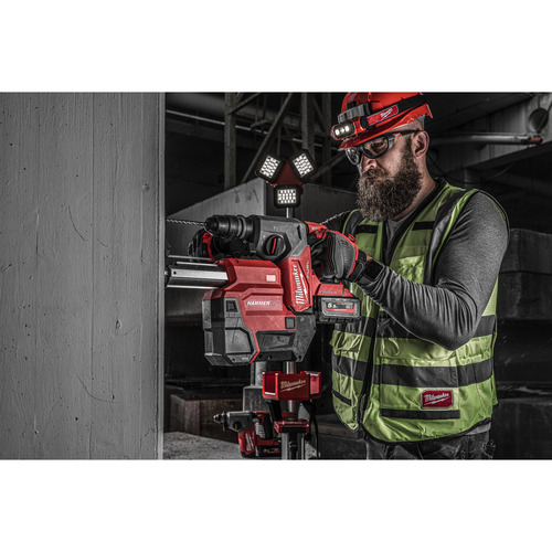 M18 FUEL™ 4-trybowy młot SDS-Plus 26 mm z uchwytem FIXTEC™, ONE-KEY™ i dedykowanym odsysaczem M18 ONEFHXDEL 6