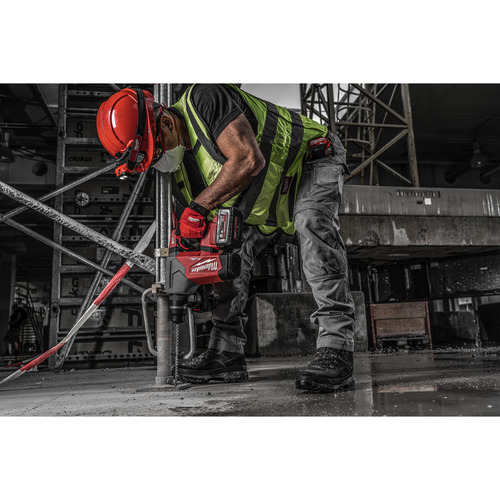 M18 FUEL™ młot wiercąco-kujący SDS-PLUS z 4 trybami i ONE-KEY™ 57