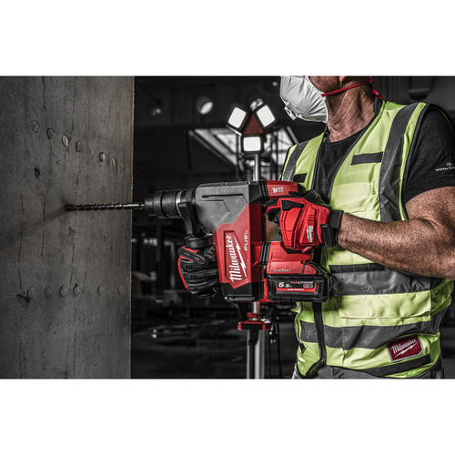M18 FUEL™ młot wiercąco-kujący SDS-PLUS 32 mm z 4 trybami ONE-KEY™ i FIXTEC™ M18 ONEFHPX 54