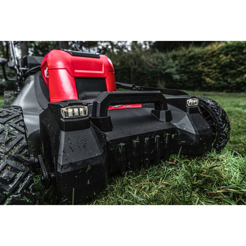 kosiarka akumulatorowa z napędem Milwaukee f2lm53-0 M18 53 cm na dwa akumulatory 11