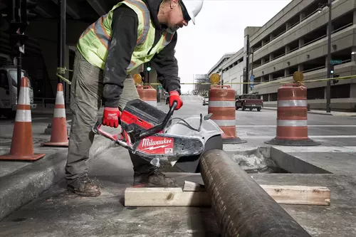 Przecinarka akumulatorowa Milwaukee MXF COS350-602 MX Fuel, cięcie 125 mm (+ 2x akumulator 6 Ah + ładowarka+ wózek) 17