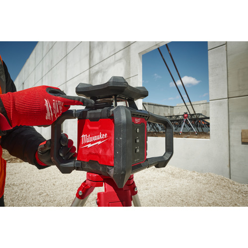 M18 RLOH600-201C Niwelator laserowy o zasięgu 600 m z systemem ONE-KEY™, poziomy Milwaukee 8