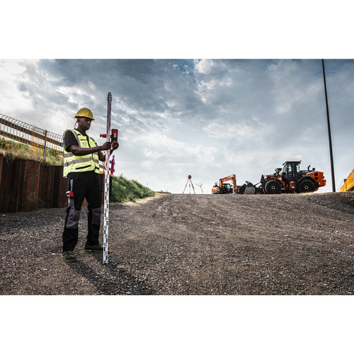 M18 RLOHV1200-501C Niwelator laserowy o zasięgu 1200 m z systemem ONE-KEY™, automatyczny, dwustopniowy, poziomy, pionowy Milwaukee 11