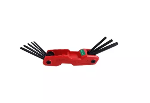 Milwaukee 4932498302 – świąteczny zestaw prezentowy  z narzędziami i akcesoriami 8