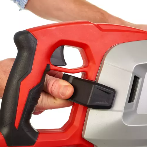 Milwaukee MCS 66 – piła tarczowa do metalu 203 mm 1800 W, cięcie 66 mm 3
