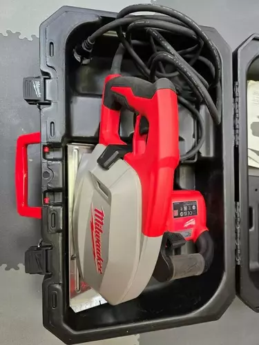 Milwaukee MCS 66 – piła tarczowa do metalu 203 mm 1800 W, cięcie 66 mm Powystawowa 3