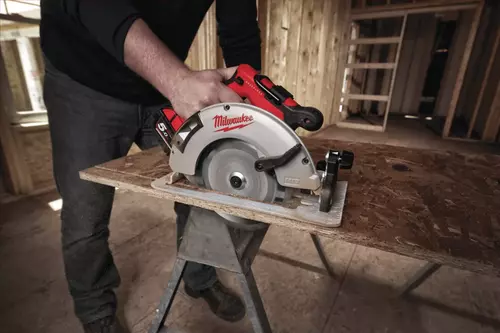 Milwaukee M18 BLCS66-0 bezszczotkowa pilarka tarczowa 190 mm 66 mm wersja bez akumulatora 4933464588 5