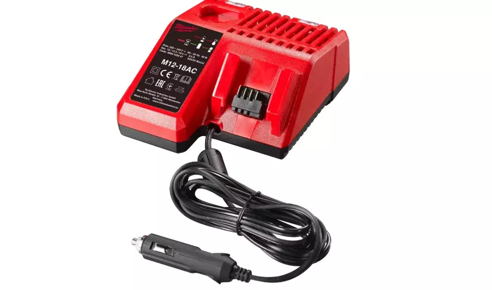 Milwaukee M12-18 AC Ładowarka samochodowa do akumulatorów M12™/M18™ 1